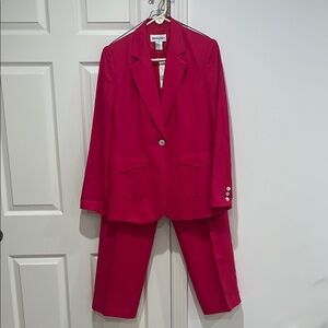 Bloomingdale's Brand New Pants Suit